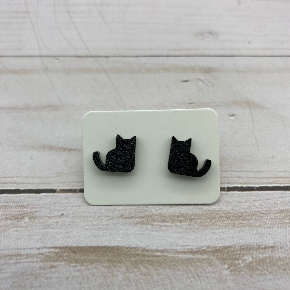 Black Glittery Acrylic Stud Cat earrings